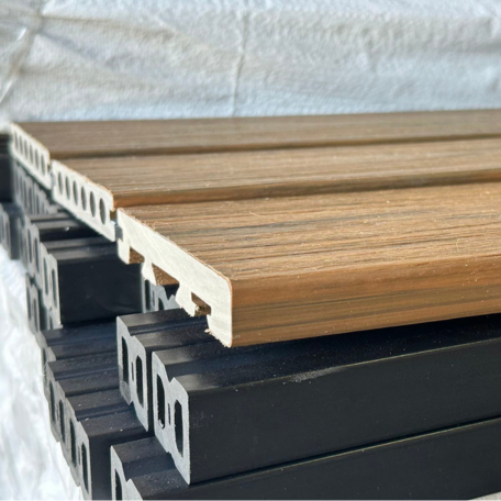 2.9m Premium Decking Bullnose Edge Board