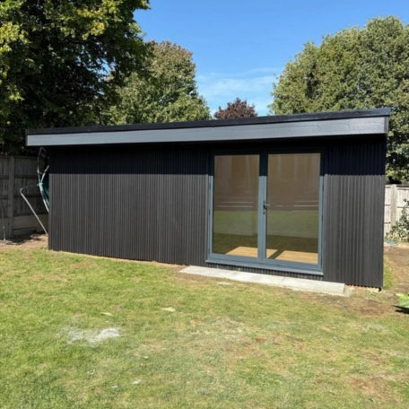 2.5m Slatted Cladding Black